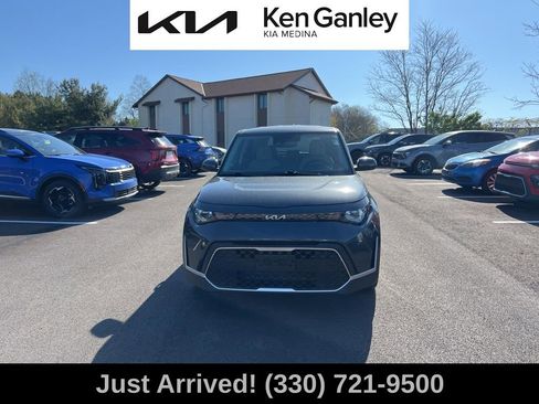 Certified 2024 Kia Soul LX image 2