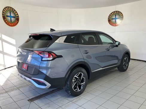 Used 2025 Kia Sportage LX image 20
