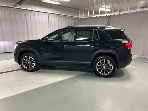 New 2026 GMC Terrain Elevation w/ Elevation Premium Package image 4