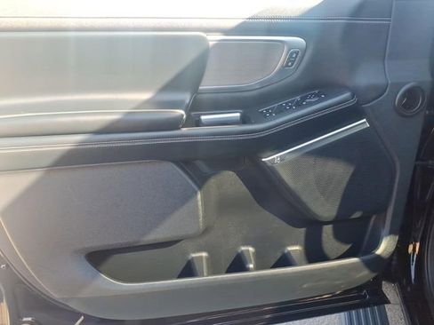 Used 2025 Ford Expedition Max Platinum image 14