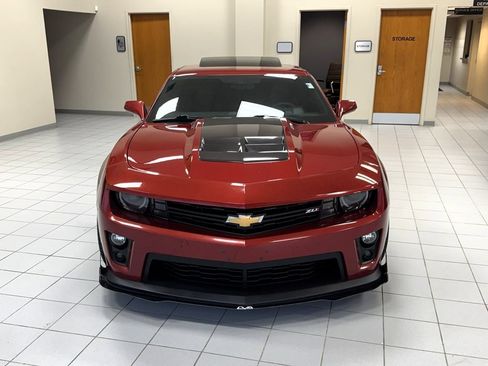Used 2014 Chevrolet Camaro ZL1 RWD image 5