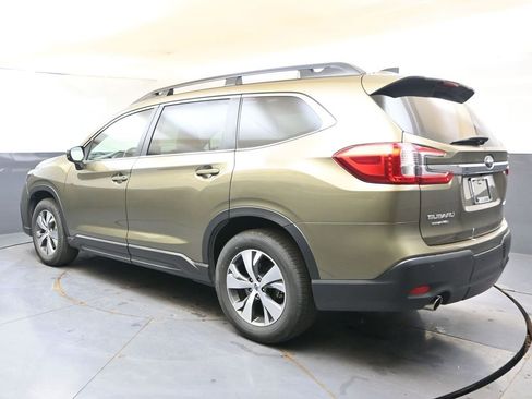 Used 2025 Subaru Ascent Premium AWD/4WD image 3