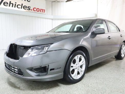 Used 2012 Ford Fusion SE image 2