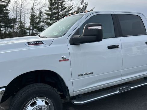 Used 2023 RAM 3500 Big Horn w/ Level 1 Equipment Group image 2