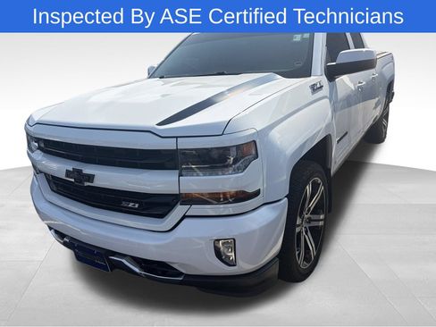 Used 2018 Chevrolet Silverado 1500 LT w/ All Star Edition AWD/4WD image 2