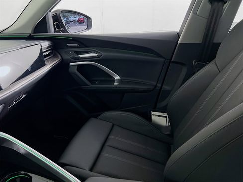 New 2025 Audi Q5 Premium Plus image 22