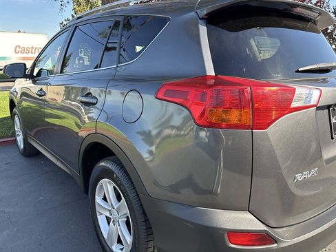 Used 2013 Toyota RAV4 XLE FWD image 10