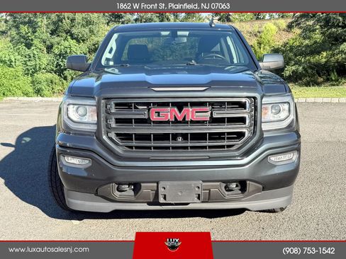 Used 2018 GMC Sierra 1500 SLE w/ SLE Value Package AWD/4WD image 2