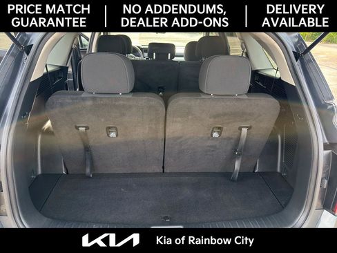 Used 2023 Kia Sorento LX FWD image 16