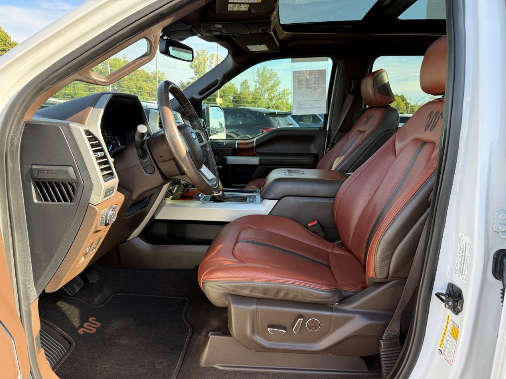 Used 2019 Ford F150 King Ranch w/ Equipment Group 601A Luxury AWD/4WD image 18