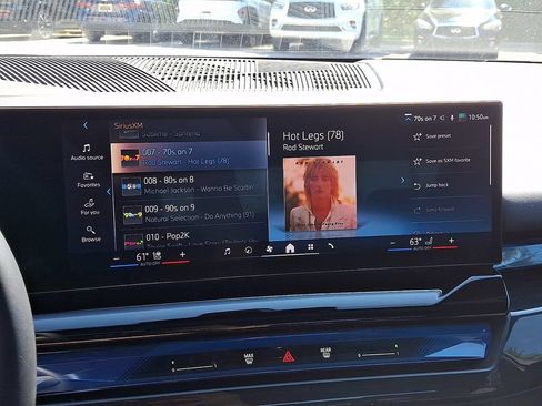 Used 2025 BMW i5 eDrive40i RWD image 18