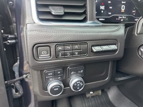 Used 2023 GMC Yukon Denali w/ LPO, Floor Liner Package image 28