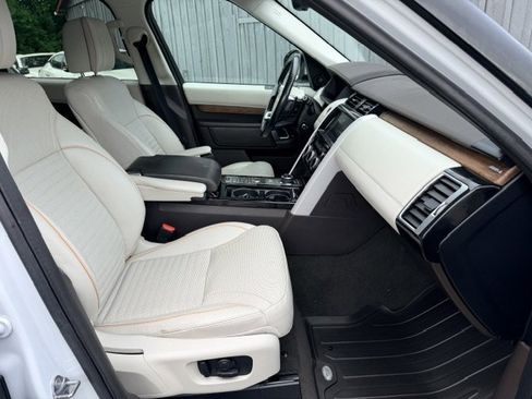 Used 2018 Land Rover Discovery HSE Luxury AWD/4WD image 20