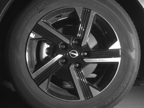 Used 2025 Nissan Sentra SV FWD image 12