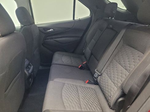 Used 2018 Chevrolet Equinox LT FWD image 18
