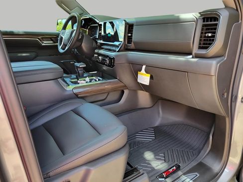 New 2025 Chevrolet Silverado 1500 LT Trail Boss w/ Convenience Package II AWD/4WD image 16