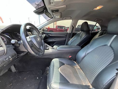 Used 2021 Toyota Camry SE FWD image 25