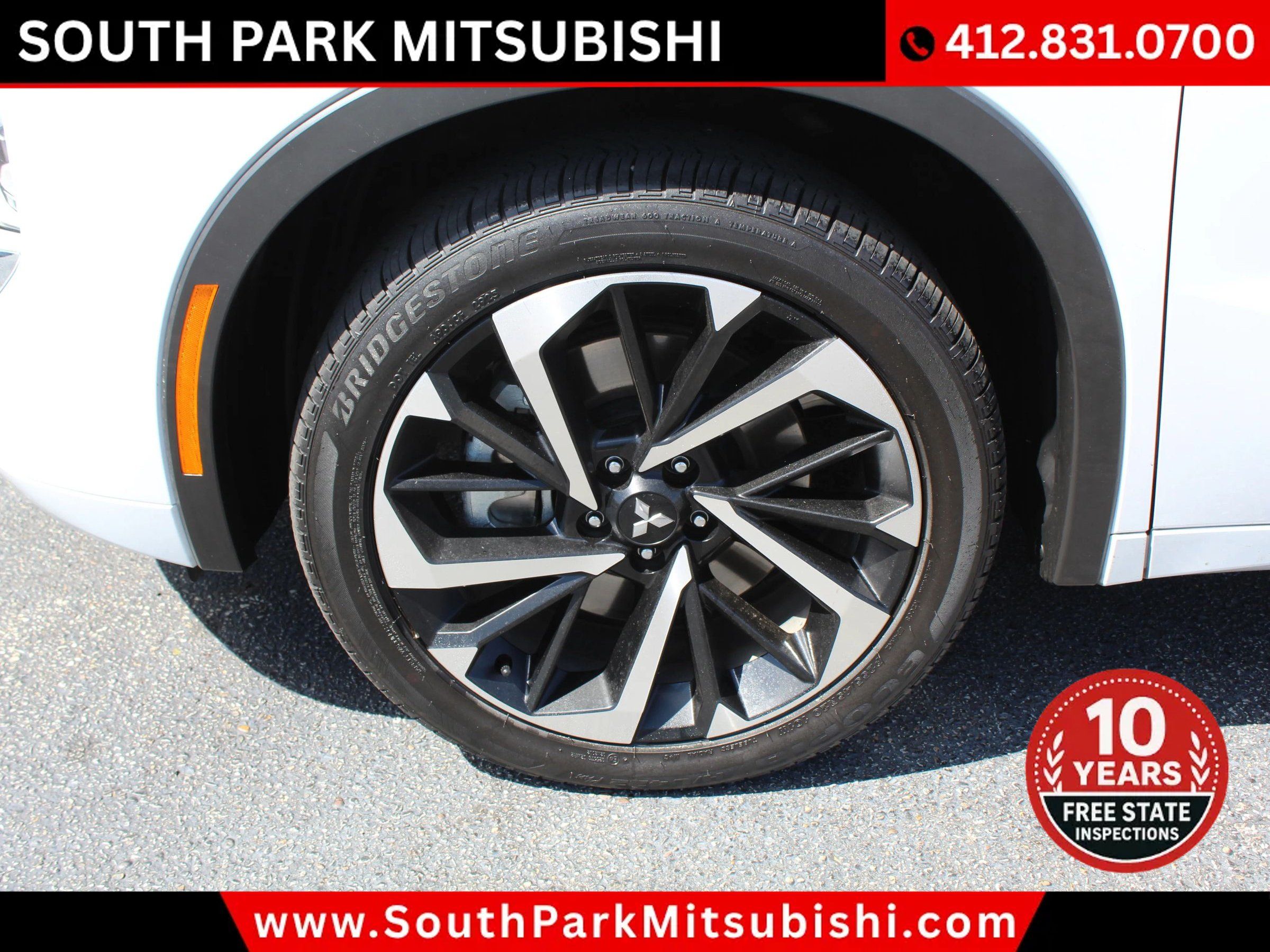Used 2025 Mitsubishi Outlander 4WD Plug-In Hybrid image 37