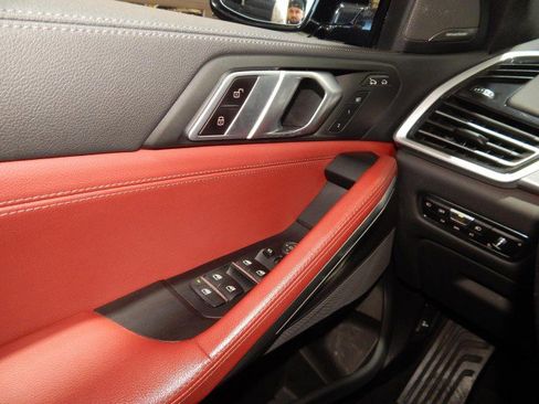 Used 2021 BMW X6 xDrive40i w/ Premium Package image 20