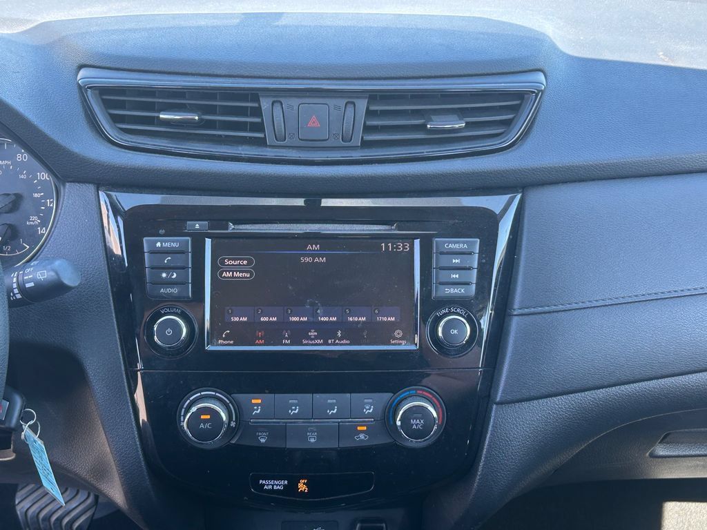 Used 2018 Nissan Rogue S FWD image 12