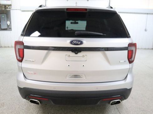 Used 2017 Ford Explorer Sport w/ Equipment Group 401A image 8
