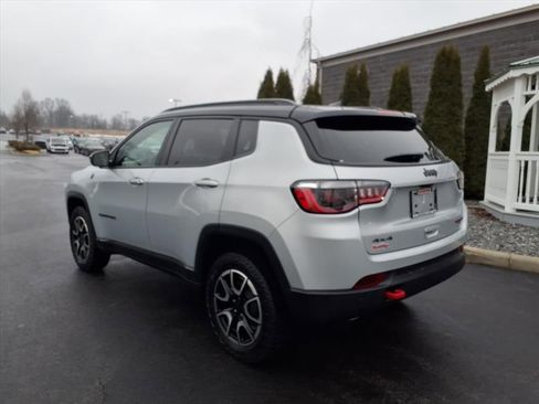 Used 2024 Jeep Compass Trailhawk w/ Sun and Sound Group AWD/4WD image 3