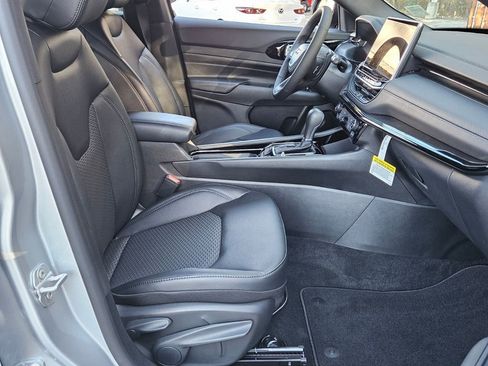 New 2026 Jeep Compass Latitude AWD/4WD image 14