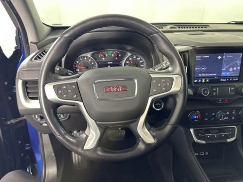 Used 2022 GMC Terrain SLT w/ Infotainment Package II image 14