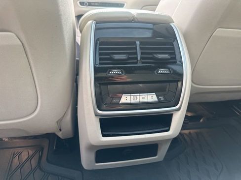 Used 2019 BMW X5 xDrive50i w/ M Sport Package image 27