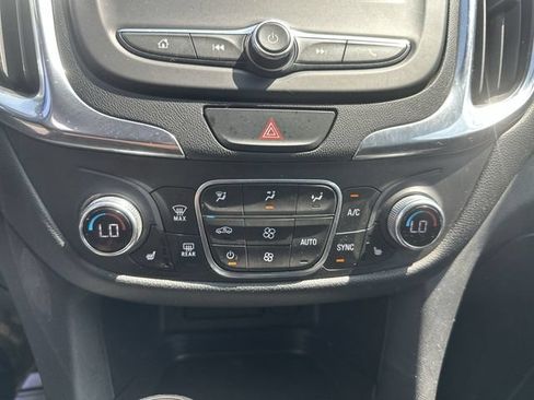 Used 2019 Chevrolet Equinox LT AWD/4WD image 20