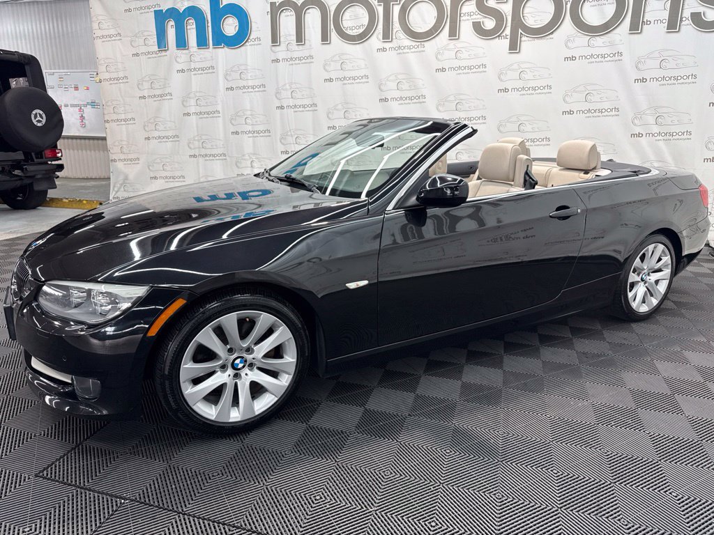 Used 2013 BMW 328i Convertible RWD image 12
