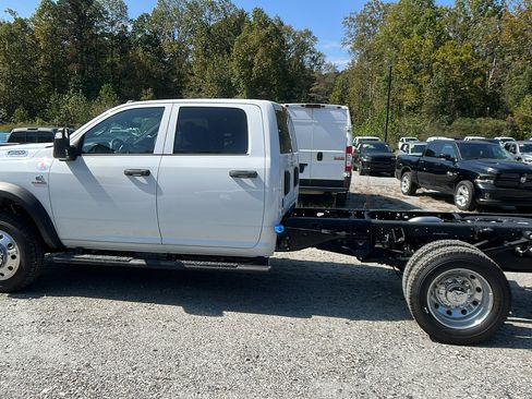 New 2026 RAM 4500 Tradesman w/ Chrome Appearance Group image 11
