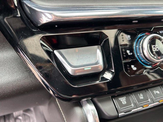 Used 2025 GMC Sierra 3500 Denali Ultimate AWD/4WD image 28
