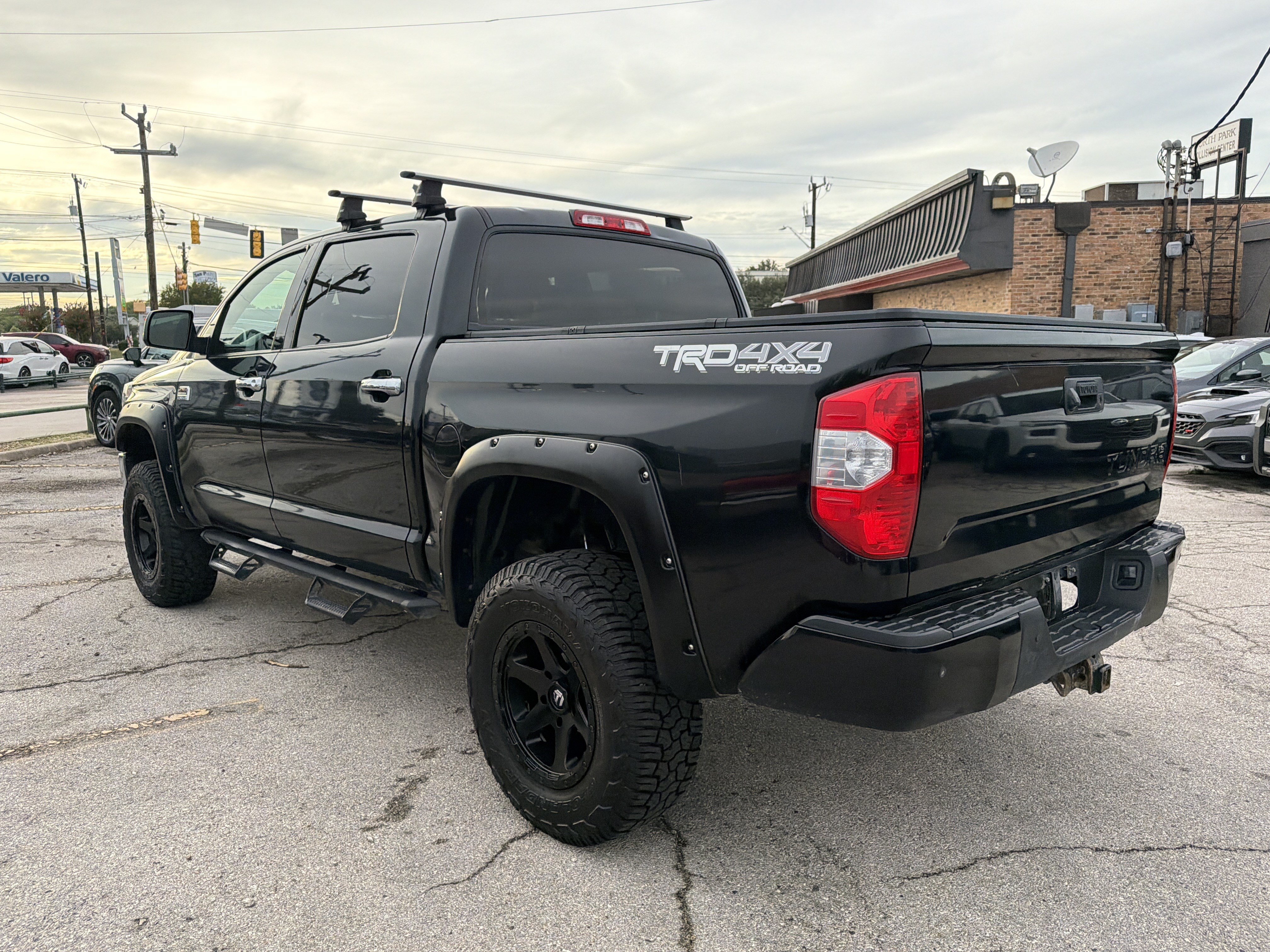 Used 2018 Toyota Tundra 1794 Edition AWD/4WD image 5
