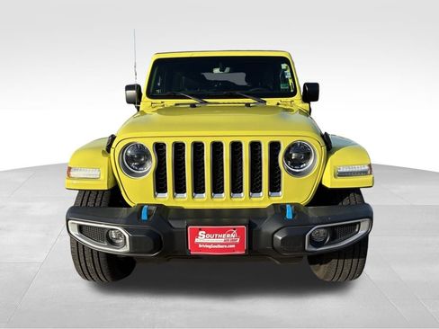 Used 2023 Jeep Wrangler Unlimited Sahara w/ Cold Weather Group image 9