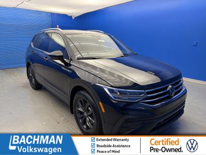 Certified 2024 Volkswagen Tiguan SE w/ Panoramic Sunroof Package