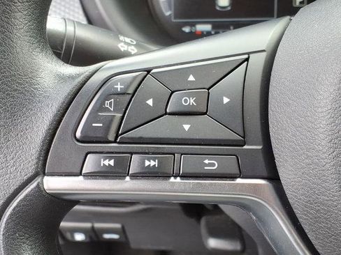 Certified 2023 Nissan Kicks SV FWD image 18