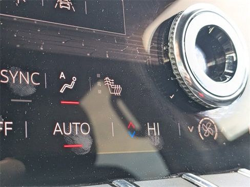 Certified 2024 GMC Acadia Elevation image 23