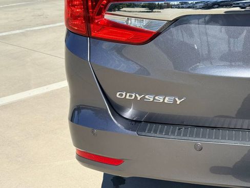 Used 2019 Honda Odyssey Touring image 11