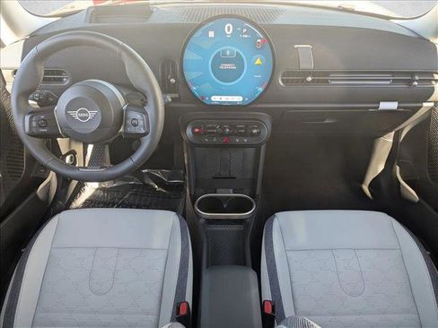 Certified 2025 MINI Cooper 2-Door Hardtop image 17