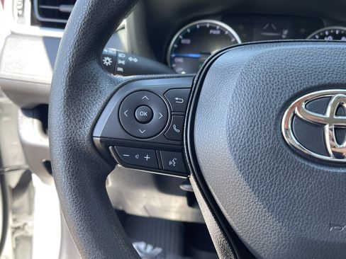 Used 2021 Toyota RAV4 LE AWD/4WD image 21