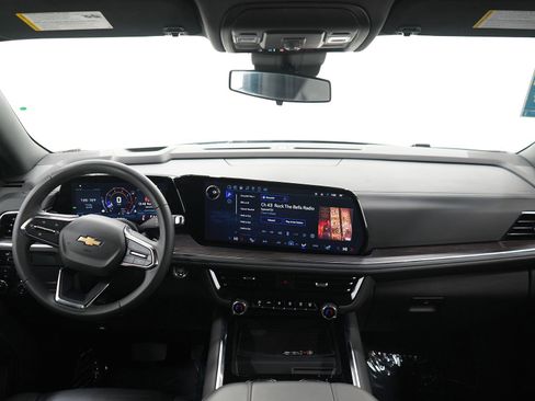 Used 2025 Chevrolet Tahoe LT AWD/4WD image 13
