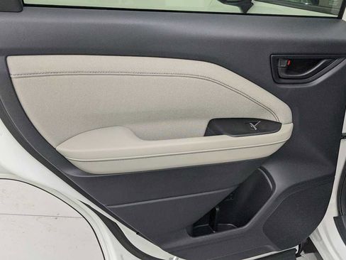 New 2026 Subaru Forester Premium image 23