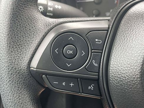 Used 2025 Toyota Corolla LE FWD image 22