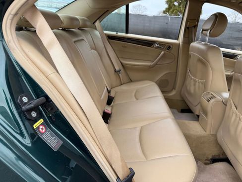Used 2003 Mercedes-Benz C 240 Sedan image 20