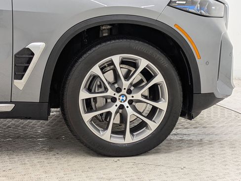 Used 2024 BMW X5 xDrive40i w/ Premium Package image 12