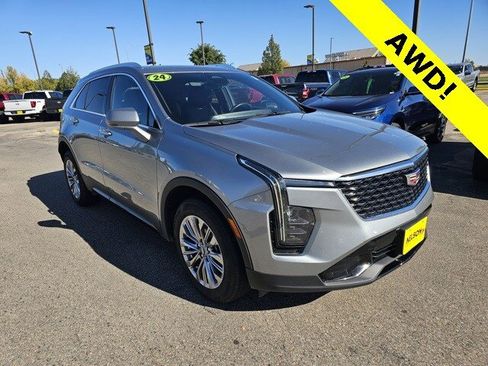 Used 2024 Cadillac XT4 Premium Luxury image 4