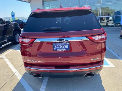 Used 2018 Chevrolet Traverse Premier image 10