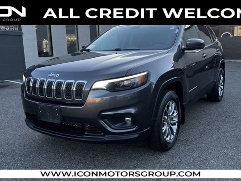 Used 2019 Jeep Cherokee Latitude Plus w/ Cold Weather Group image 1