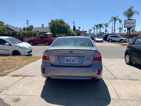 Used 2009 Subaru Legacy 2.5i Limited AWD/4WD image 4